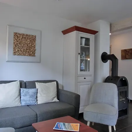 W4 0 S Apartment